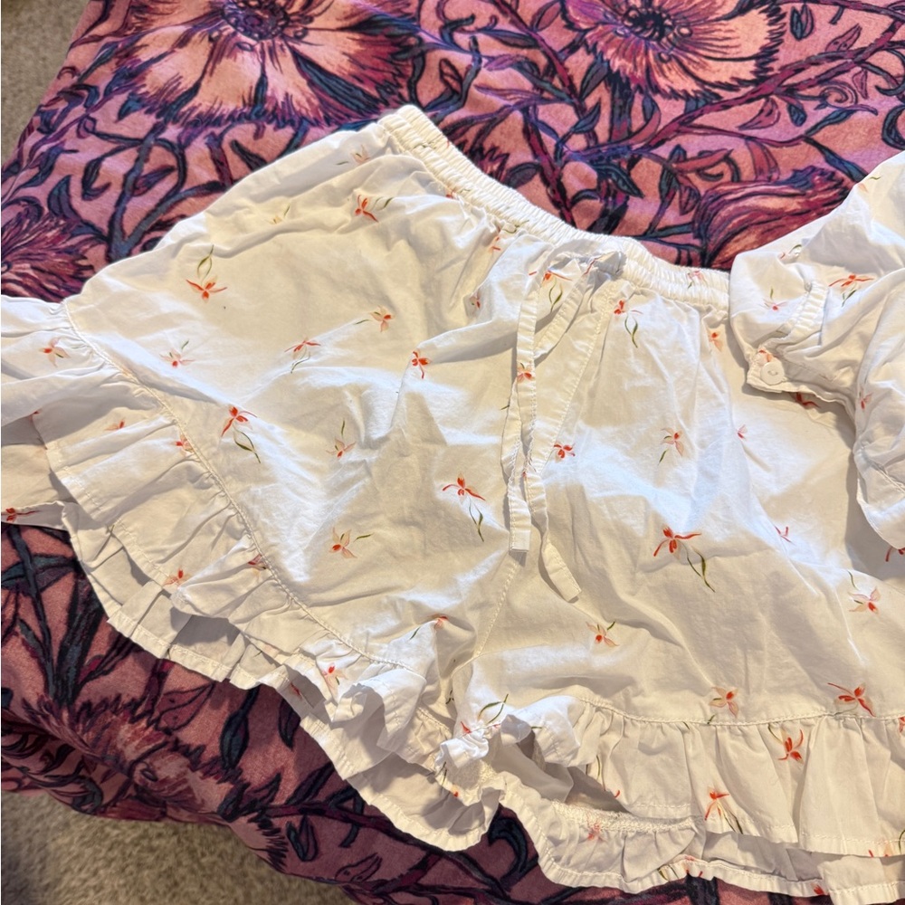 Piyama white Ruffled Floral PJ set